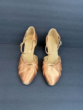 Shall We Dance Women's Tan Satin Ballroom Dance Shoes Flared Heel Size 7,5